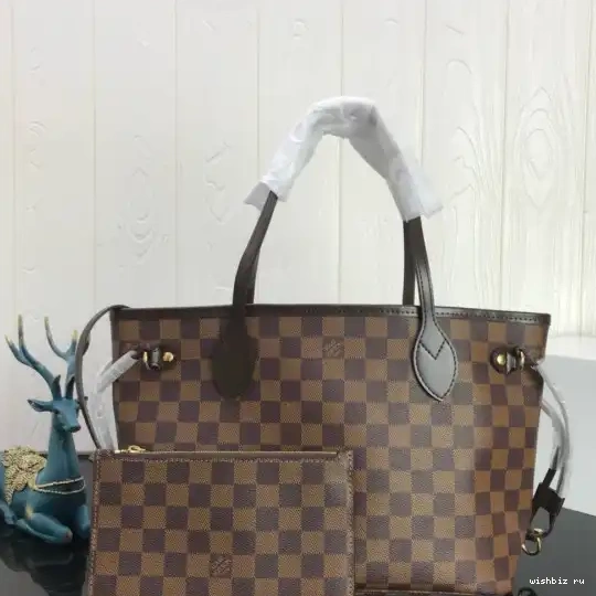 WIS PM LOUIS NEVERFULL VUITTON 0527